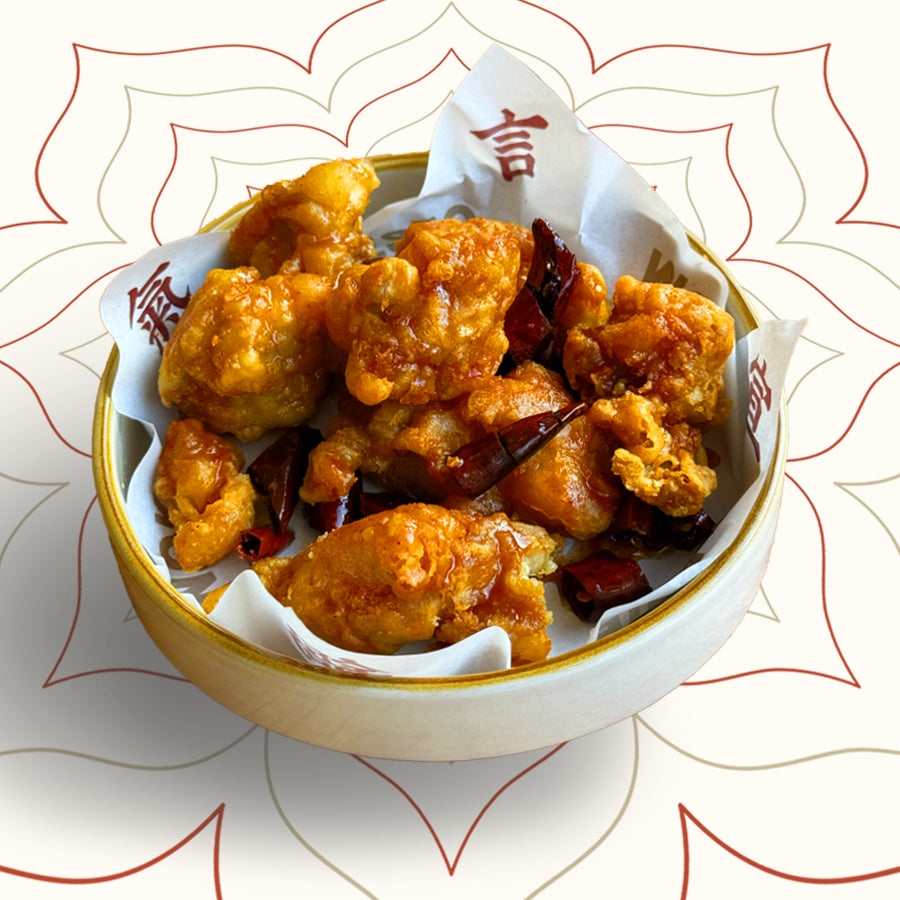 Crispy chicken tossed in sweet, tangy General Tso’s sauce with dried chillies – an iconic Chinese-American dish served fresh at Wok Manifesto Newcastle.